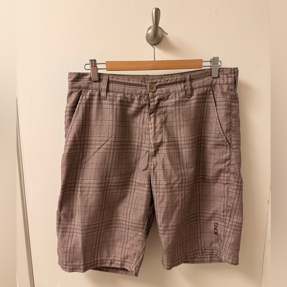 Billabong Men's Plaid Tan Shorts